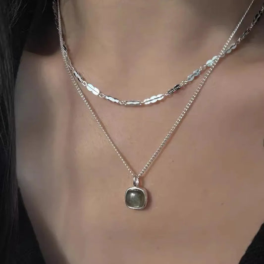 Luminite Light-Absorbing Necklace